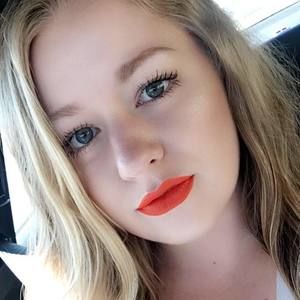 Meet your Posher, Lucy